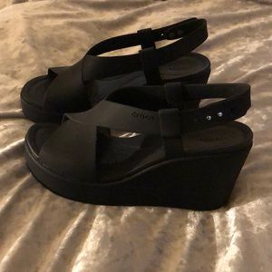 Size 8 wedged crocs